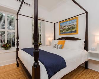 20 South Battery - Charleston - Bedroom