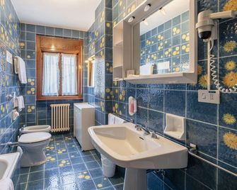 Hotel Al Larin - Cortina d'Ampezzo - Łazienka