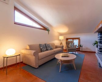 Appartamento La Chiocciola by Wonderful Italy - Oliveto Lario - Sala de estar