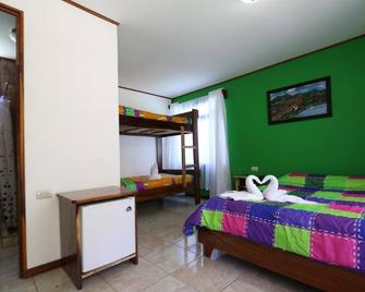 Dreams Lodge - triple room - Monteverde - Habitación