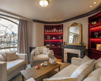 اوتل دي بريلا - نانسي - ردهة