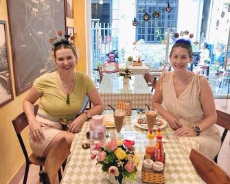 Amy Hostel Hue - Hué