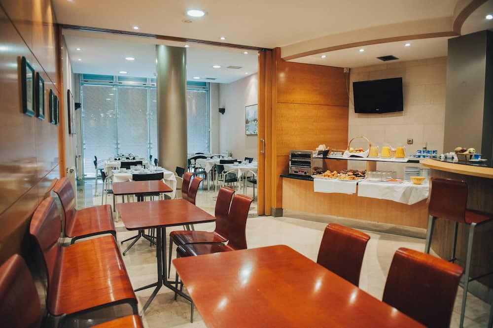 Hotel Carreño - אוביידו - מסעדה
