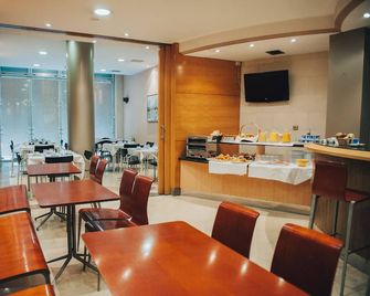 Hotel Carreño - אוביידו - מסעדה