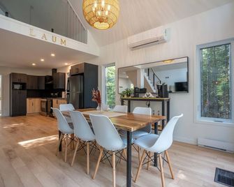 Spa Et Lac - Laum - Sainte-Lucie-des-Laurentides - Salle à manger