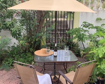 Egg Chair Comfort with Incredible Ocean Views - Basseterre - Patio