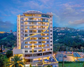 Golden Tulip Canaan Kampala - Kampala - Gebouw