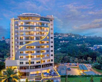 Golden Tulip Canaan Kampala - קמפאלה - בניין