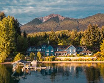Las Balsas Relais & Chateaux - Villa La Angostura - Byggnad