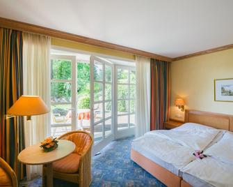 Hotel Landhaus Höpen - Schneverdingen - Bedroom