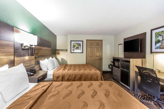 Quality Inn 86 1 3 6 Black Mountain Hotel Deals Reviews