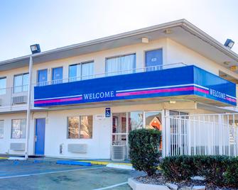 Motel 6 Murfreesboro TN - Murfreesboro - Bygning