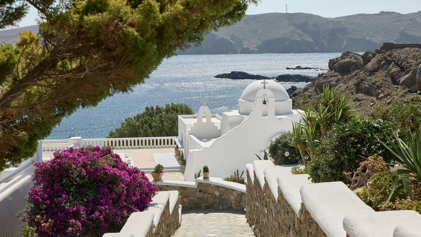 Mykonos Lolita, A Grecotel Resort to Live