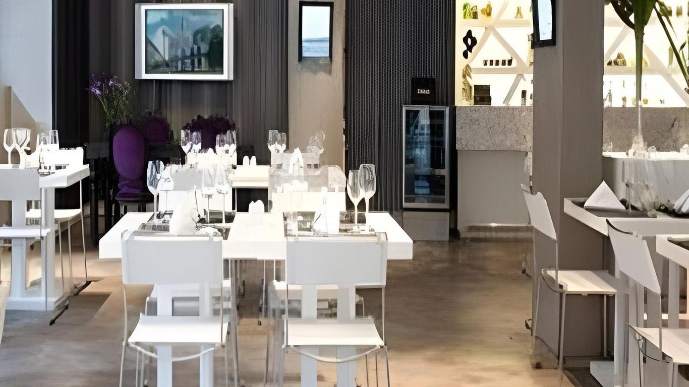 Palacio Laprida Boutique Hotel