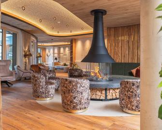 Ferienhotel Sonnenhof - Zell am Ziller - Lounge