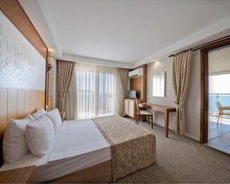 M.C Beach Park Resort Hotel - Alanya - Habitación