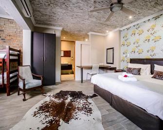Zebrina Guest House - Nelspruit - Schlafzimmer
