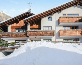 Rustic Apartment near Ski Areas with Wi-Fi, Garden and Terrace - Corvara in Badia - Building