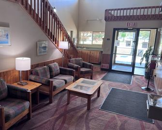 Northwoods Inn and Suites - Ely