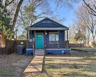 Cozy Shreveport Vacation Rental ~ 4 Mi to Dtwn - Shreveport - Building