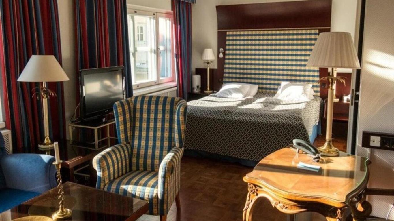 ريفولي جاردين هوتل