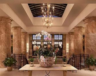 Luxurious Hotel Rooms At Eilan Resort & Spa! - San Antonio