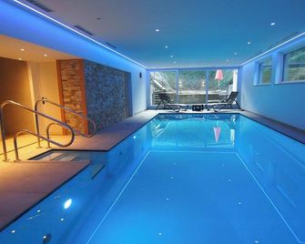 Hotel Sonnhof - Mutters - Piscine