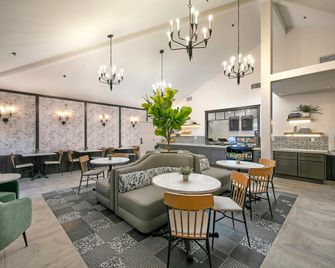 Cottage Inn by the Sea - פיסמו ביץ' - מסעדה