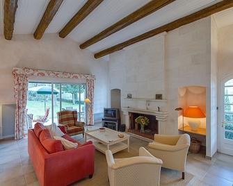 Villa With Private Pool And Stunning Views. - Cessenon-sur-Orb - Sala de estar