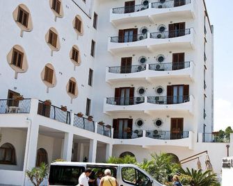 Hotel Degli Aranci - Vieste - Bygning