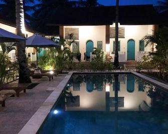 White Coconut Cottage - Pemenang - Basen