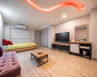 Seongnam Opera - Seongnam - Habitación