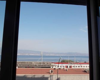 Central Palace - Reggio Calabria - Balkon