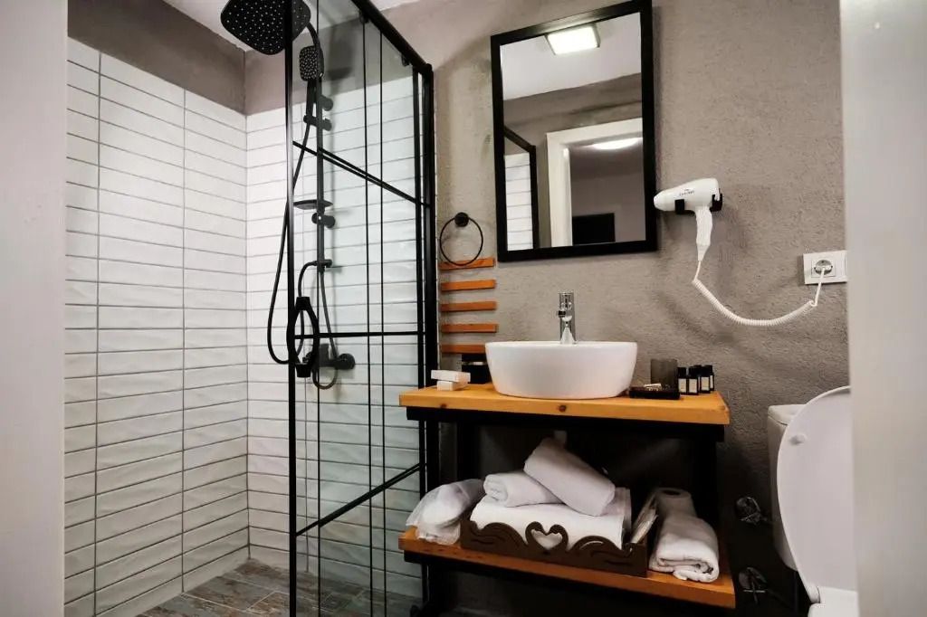 Benjamin Otel Gumusluk - גומושלוק - חדר רחצה