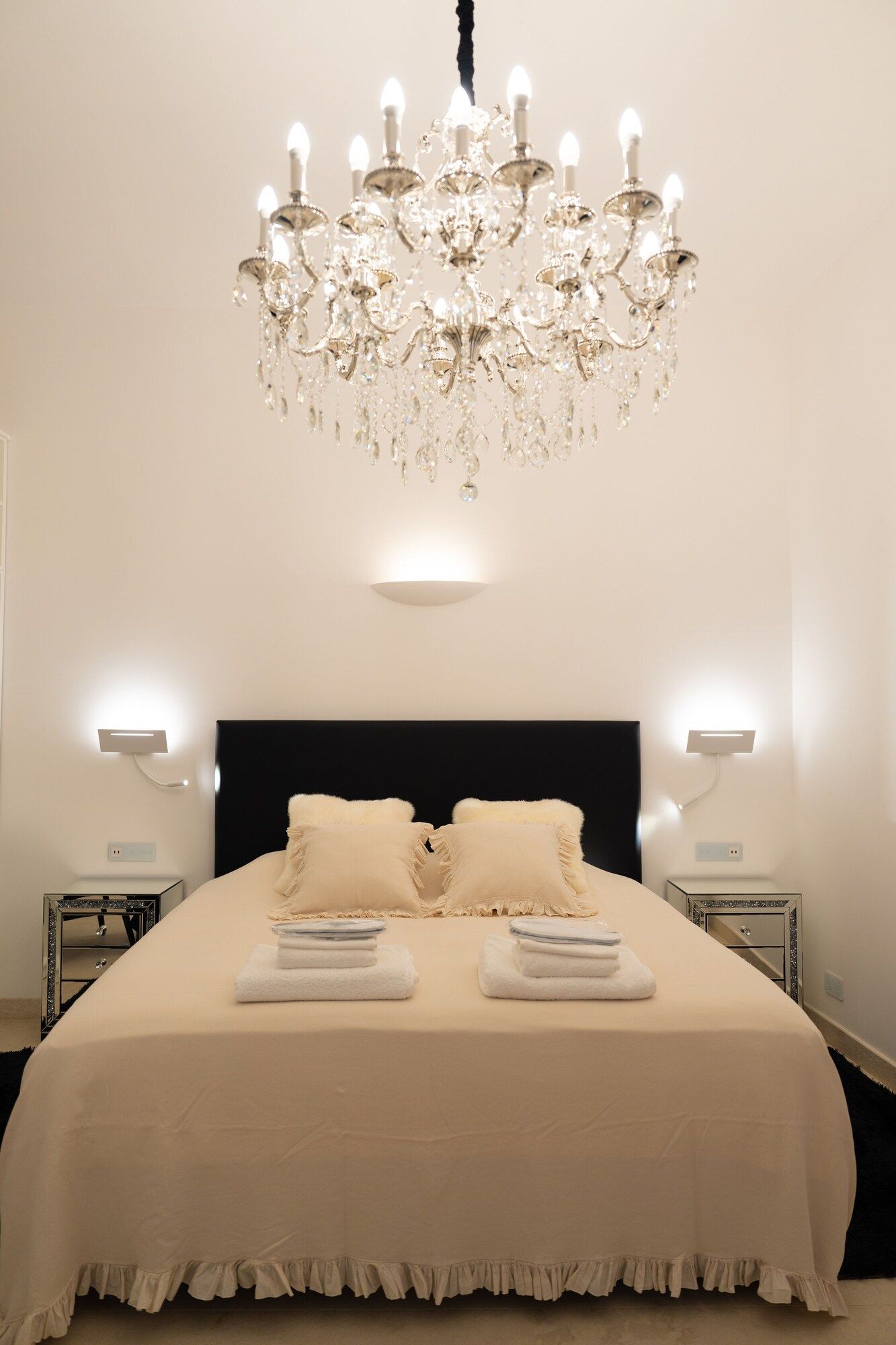 The White Knight Premium Boutique Hotel - Għajnsielem - Schlafzimmer