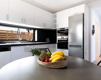 Sardines Luxury Villa 2 with Private Pool Parking and Garden - Analipsi - Kitchen