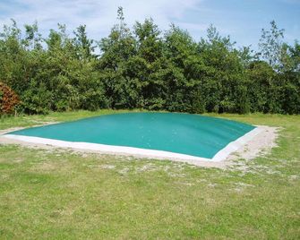 Brattenstrand Holiday Apartments - Jerup - Piscina
