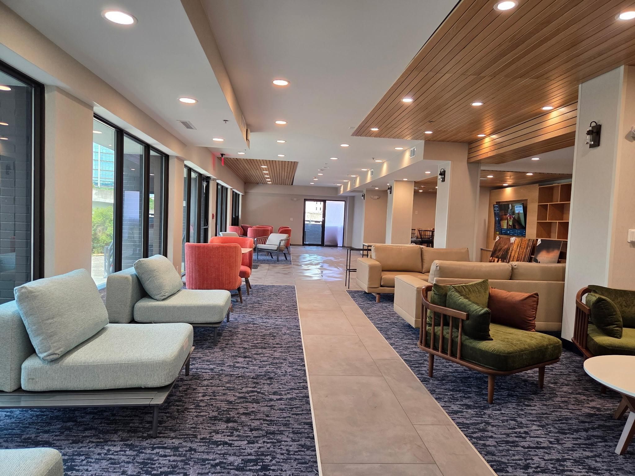 Fairfield by Marriott Inn & Suites Charleston Downtown - צ'רלסטון - טרקלין