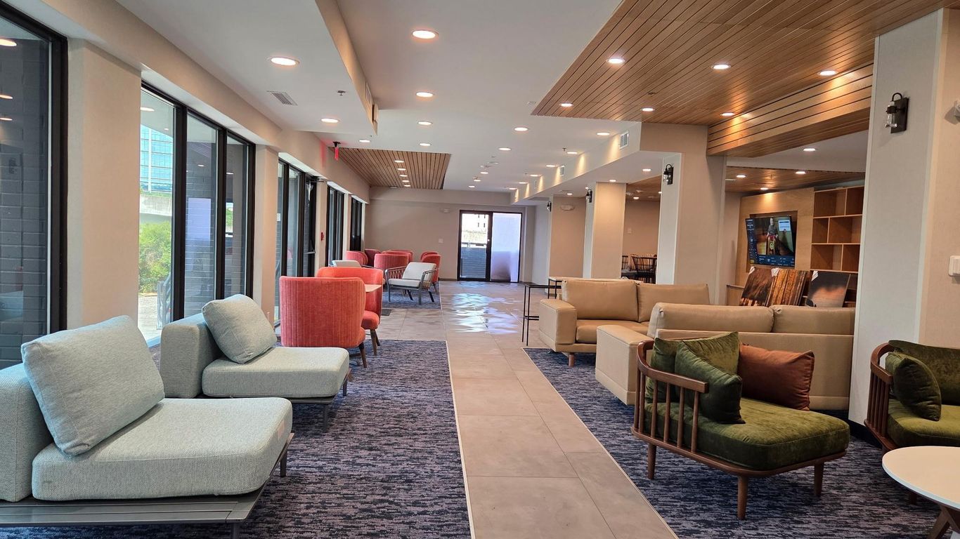 Fairfield by Marriott Inn & Suites Charleston Downtown