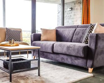Apartment with a view of Durbuy Golf Course - Barvaux-sur-Ourthe - Living room