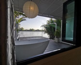 House of moon phase - Chachoengsao - Balkon