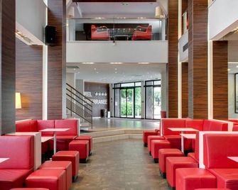 هوتل ميدتيريني - لورد - ردهة