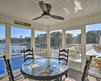 Carolina Lakes Family Home W/ Pool, Kayaks & Dock! - Sanford - Dining room