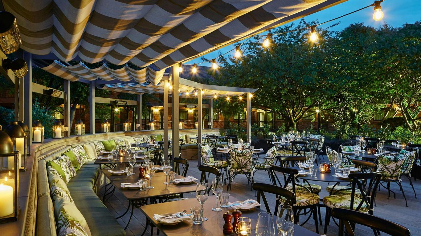 Delta Hotels by Marriott Manchester Airport