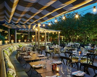 دلتا هوتلز مانشيستر أيربورت - مانشستر - مطعم