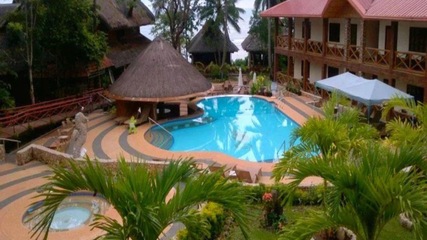 Nataasan Beach Resort And Dive Center