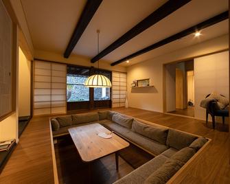 Uchiko-Inn Hisa - Uchiko - Sala de estar