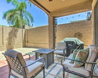 Pool and Hot Tub Access Home in North Phoenix - Anthem - Patio
