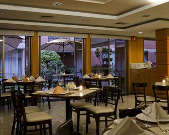 Horizon Hotel & Convention Center Morelia - מורליה - מסעדה