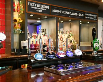 Highwayman Hotel by Greene King Inns - Dunstable - Bar